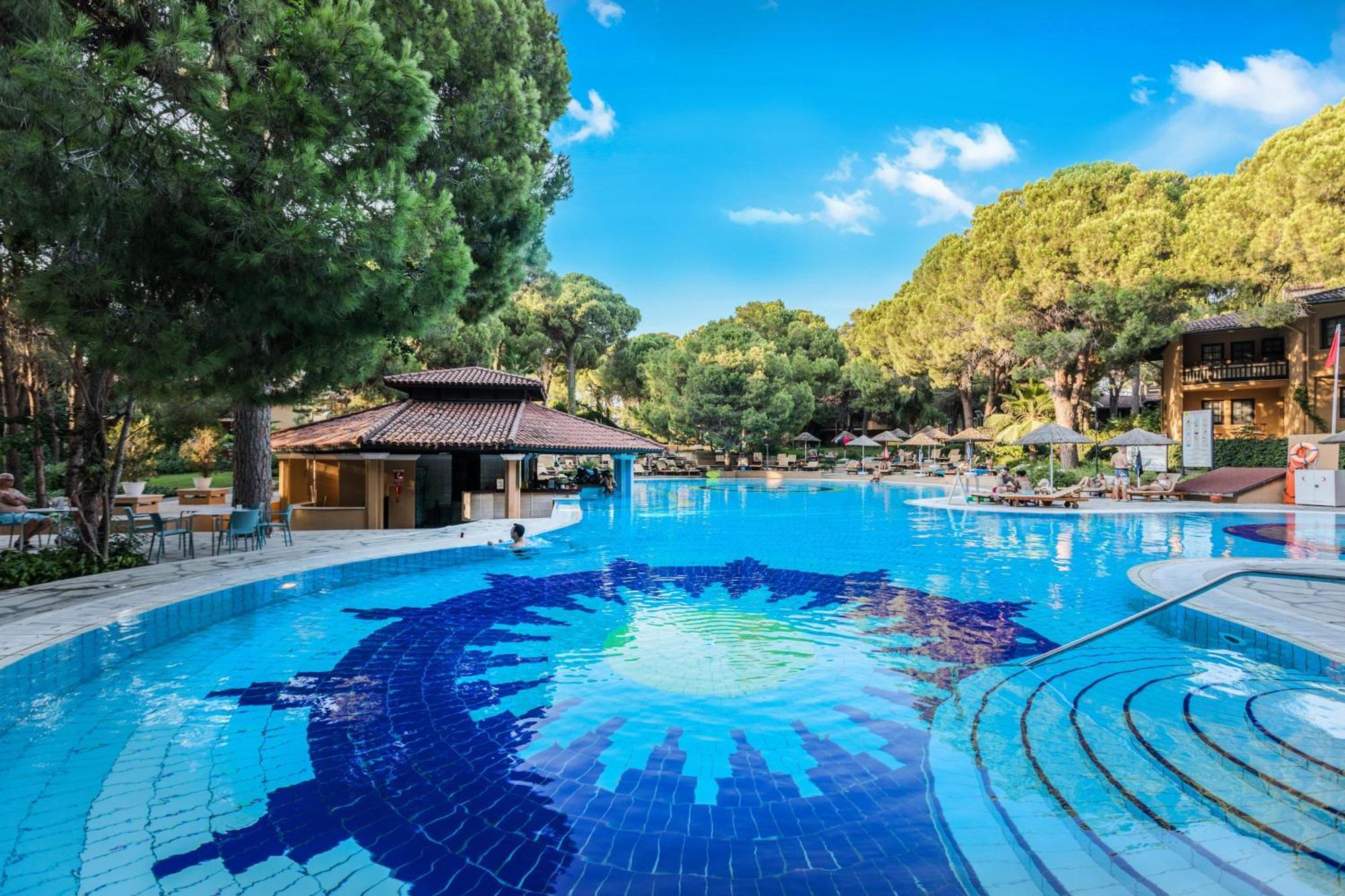 아쿠아월드 베렉 호텔 안탈리아 외부 사진 Pool at the hotel